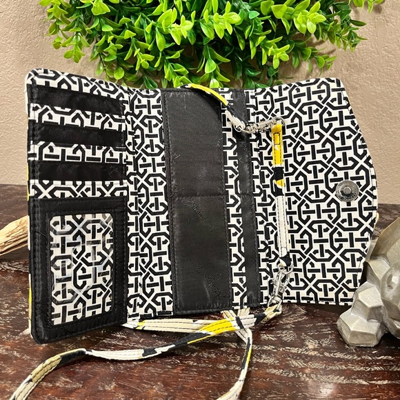 🐢REMOVING LISTING 1/5/26🐢 VERA BRADLEY DOGWOOD WALLET w/ CROSSBODY STRAP - Picture 3 of 10